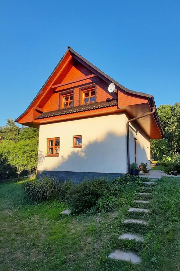 Chata Nad Lazenskym Udolim Luhacovice Exterior photo